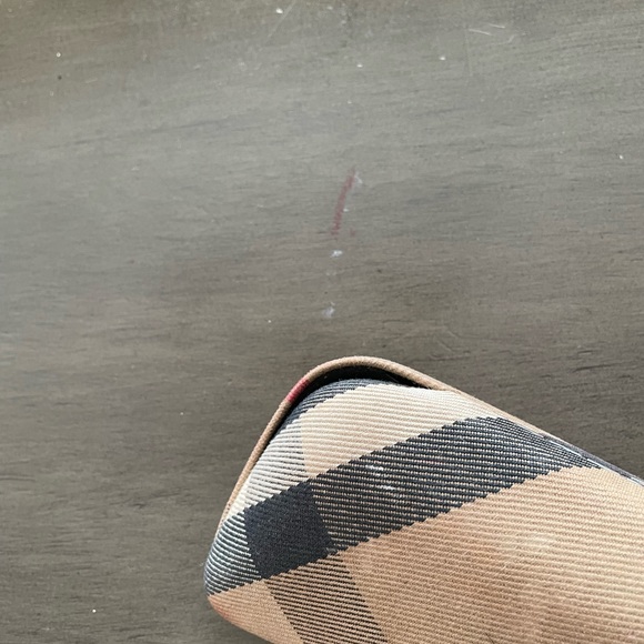 Burberry eye glass case - Picture 4 of 5